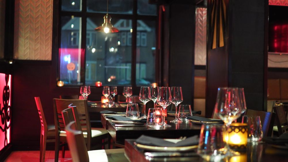 Restaurant dining atmosphere